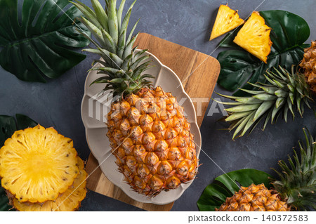 Pineapple, fruit, tropical, leaves, sliced, fresh pineapple fruit. Pineapple, fruit, tropical, leaves, sliced, fresh pineapple fruit. 140372583