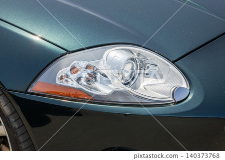 舊車的車燈 140373768