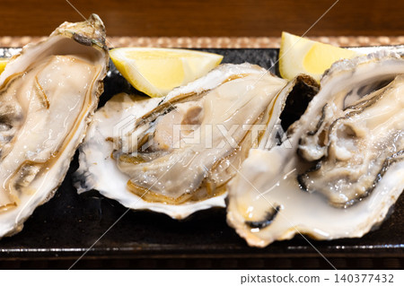 來自北海道厚岸的美味生牡蠣 140377432