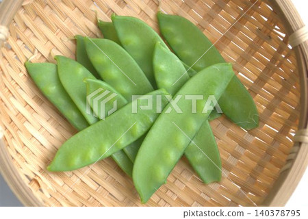 放在篩子上的豆子 140378795