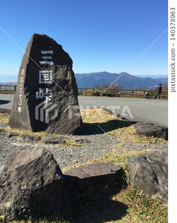 Shizuoka Prefecture, Susono City - Blue sky, mountains, and Mikuni Pass 140378963