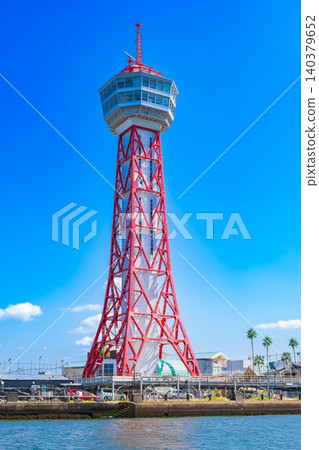 福岡:從海上眺望博多港塔 福岡:從海上眺望博多港塔 140379652