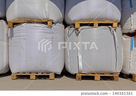Jumbo Bulk Sacks Pallets Jumbo Bulk Sacks Pallets 140381381