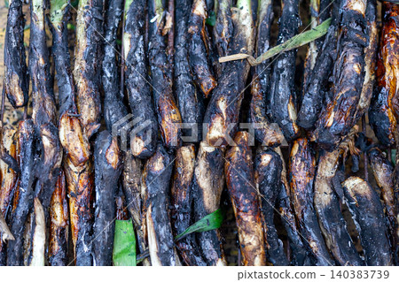 Traditional Catalan Calcots on Barbecue Fire 140383739