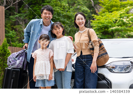 A young family going on a road trip A young family going on a road trip 140384339