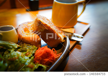 Breakfast at French toast 140384733