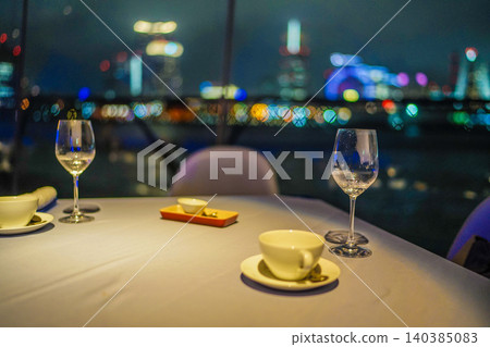 一杯酒和橫濱市 一杯酒和橫濱市 140385083