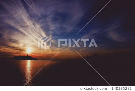 江之島輪廓和夜景 江之島輪廓和夜景 140385251