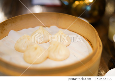 小籃子包裹（台灣台北）的圖像 140385290