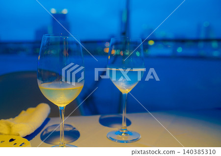 一杯酒和橫濱市 一杯酒和橫濱市 140385310