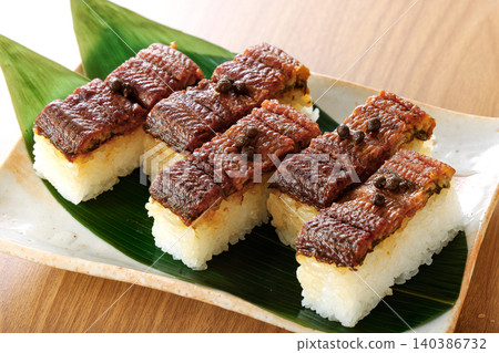 Eel sushi 140386732