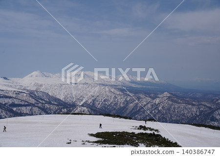 Teine Neopara as seen from Asahidake in spring Teine Neopara as seen from Asahidake in spring 140386747