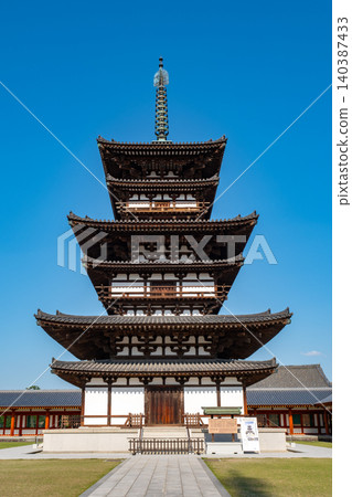 Yakushi-ji Temple, East Pagoda, Nishinokyo-cho, Nara City, Nara Prefecture 140387433