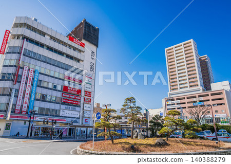 從靜岡縣沼津市JR沼津站前看到的景色 140388279