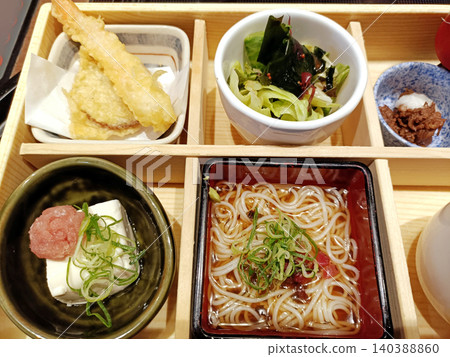 Japanese set meal image Japanese set meal image 140388860