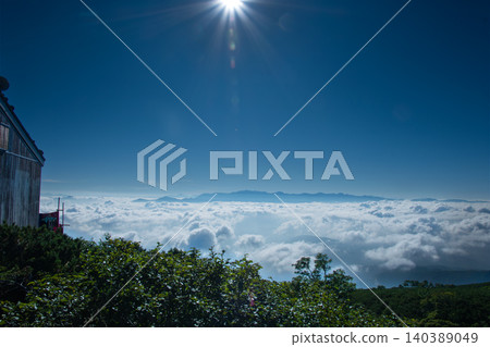 Sea of clouds and sun from Mount Ontake Sea of clouds and sun from Mount Ontake 140389049
