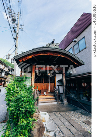 [Shibu Onsen] The retro hot spring town of Yasushiro Yakushido 140390636