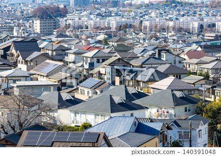 [Tokyo] Scenery of a suburban residential area 140391048