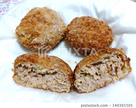 Freshly made cabbage minced meat cutlet Freshly made cabbage minced meat cutlet 140391505