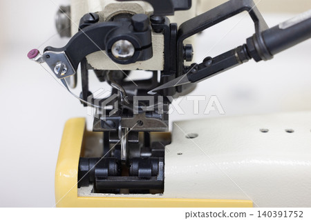 Industrial overlock sewing machine Industrial overlock sewing machine 140391752