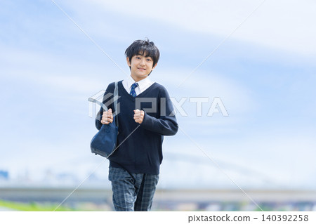 跑中學生 140392258
