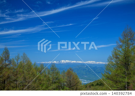 Snow-covered Asahi Mountain Range Snow-covered Asahi Mountain Range 140392784