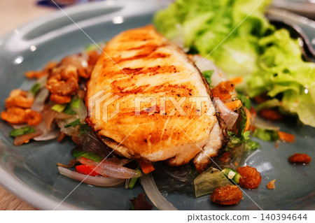 Fresh steak and grilled fish fillet and vegetables with spicy food of Thailand Fresh steak and grilled fish fillet and vegetables with spicy food of Thailand 140394644