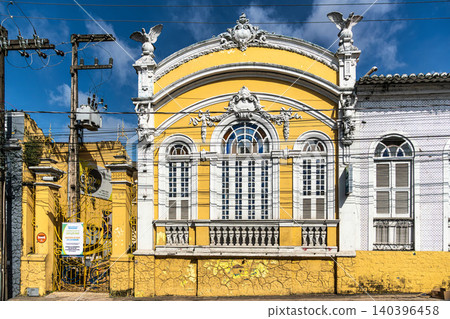 Traditional Portuguese architec Traditional Portuguese architec 140396458