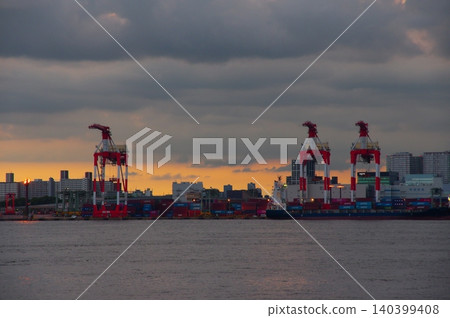 從青海觀景台看到的“海中長頸鹿” 140399408