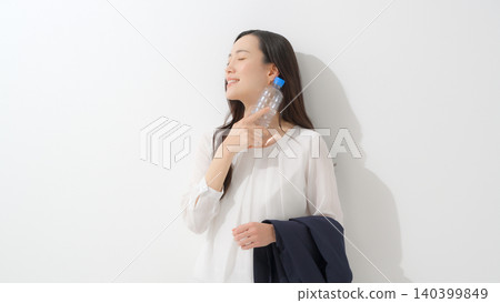 Business woman Business woman 140399849
