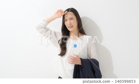 Business woman Business woman 140399853