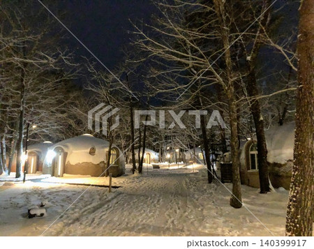 Snow cottage Snow cottage 140399917