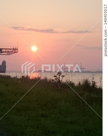 Sunset and giraffe Sunset and giraffe 140403017