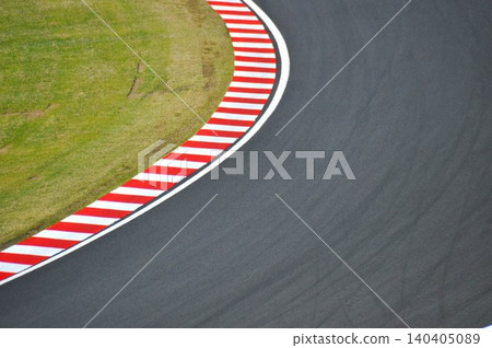 Circuit course corners and kerbs Circuit course corners and kerbs 140405089