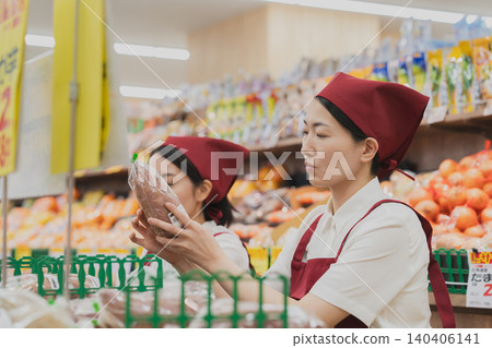 Product display in a supermarket Product display in a supermarket 140406141