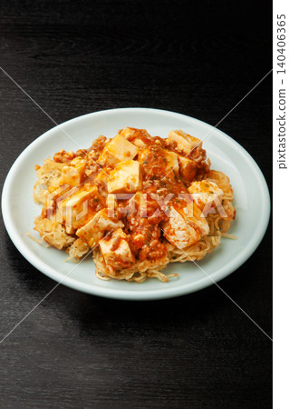 Mapo Tofu Fried Noodles 140406365