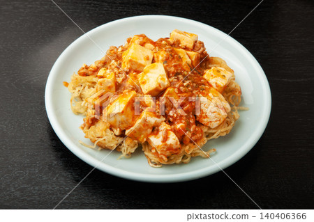 Mapo Tofu Fried Noodles 140406366