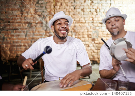 Happy, man and music on drums for carnival, festival or performance with band at party. Night, club and musician smile in portrait with instrument for playing creative samba or salsa beat with rhythm Happy, man and music on drums for carnival, festival or performance with band at party. Night, club and musician smile in portrait with instrument for playing creative samba or salsa beat with rhythm 140407135