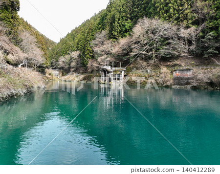 德島縣三好市若宮谷水壩景色 德島縣三好市若宮谷水壩景色 140412289