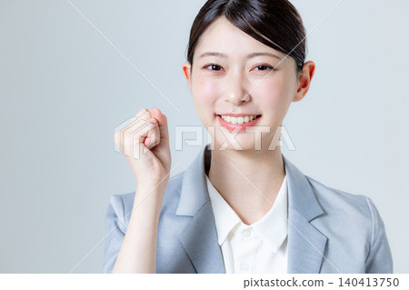 支持的女性 140413750