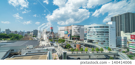 埼玉縣河口市JR河口站東出口前的景色 埼玉縣河口市JR河口站東出口前的景色 140414006
