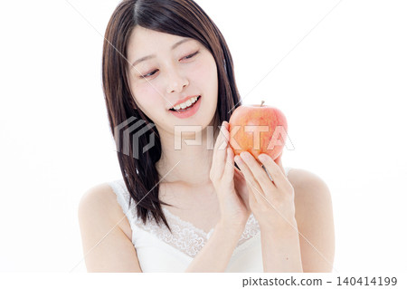 一個女人用水果 140414199