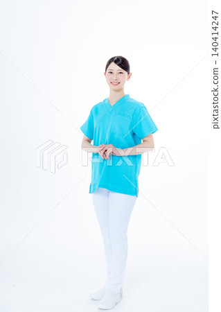護士穿著手術服 140414247