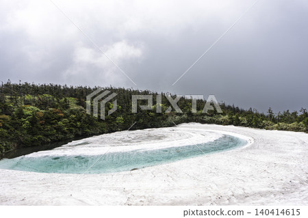 Kagaminuma Pond (Hachimantai Dragon Eye) in early summer, Semboku City, Akita Prefecture 140414615