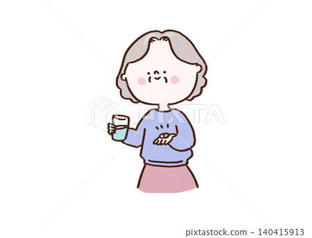 一位老年婦女手裡拿著一杯水和一顆藥膠囊,準備服用(藥物/治療)。 一位老年婦女手裡拿著一杯水和一顆藥膠囊,準備服用(藥物/治療)。 140415913