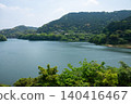 佐賀縣/平古場水壩，那裡綠意盎然，景色優美。 140416467