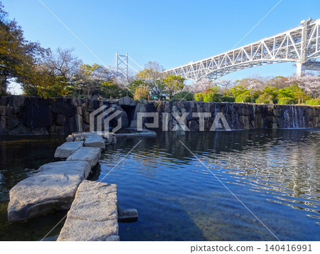 從瀨戶大橋紀念公園（香川縣坂出市番之洲綠町）眺望瀨戶大橋 春季 140416991