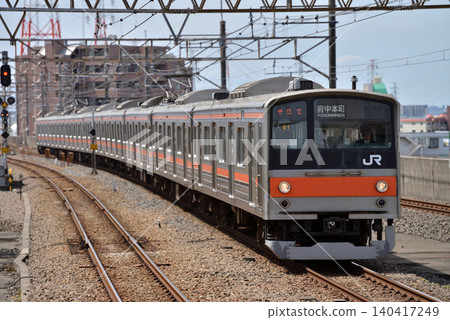 8系列205列車在武藏野線上運行 8系列205列車在武藏野線上運行 140417249