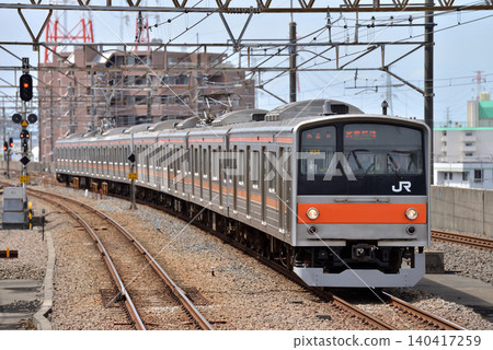 8系列205列車在武藏野線上運行 8系列205列車在武藏野線上運行 140417259