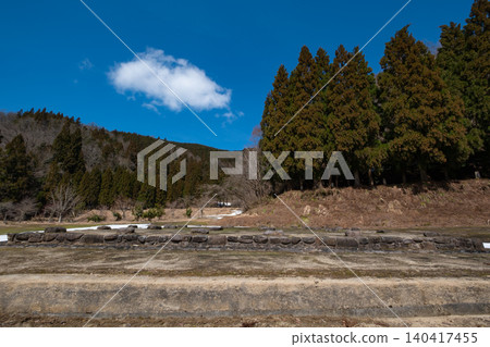 雪季餘暉下的栃本寺遺址:鳥取縣鳥取市甲府町演講廳基金會 雪季餘暉下的栃本寺遺址:鳥取縣鳥取市甲府町演講廳基金會 140417455